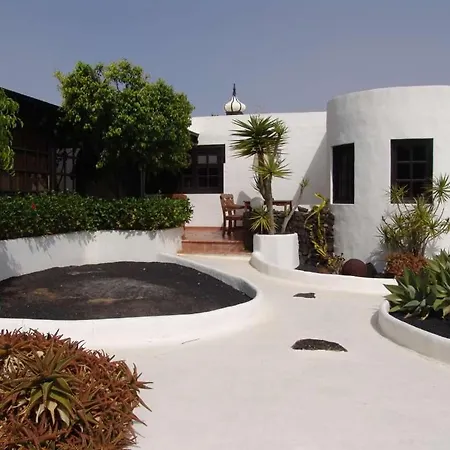 Sleeps 6 Pool Wifi וילה